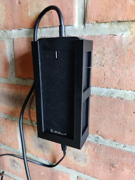 Giá Treo Sạc Xe Đạp Điện Lên Tường - Image 1