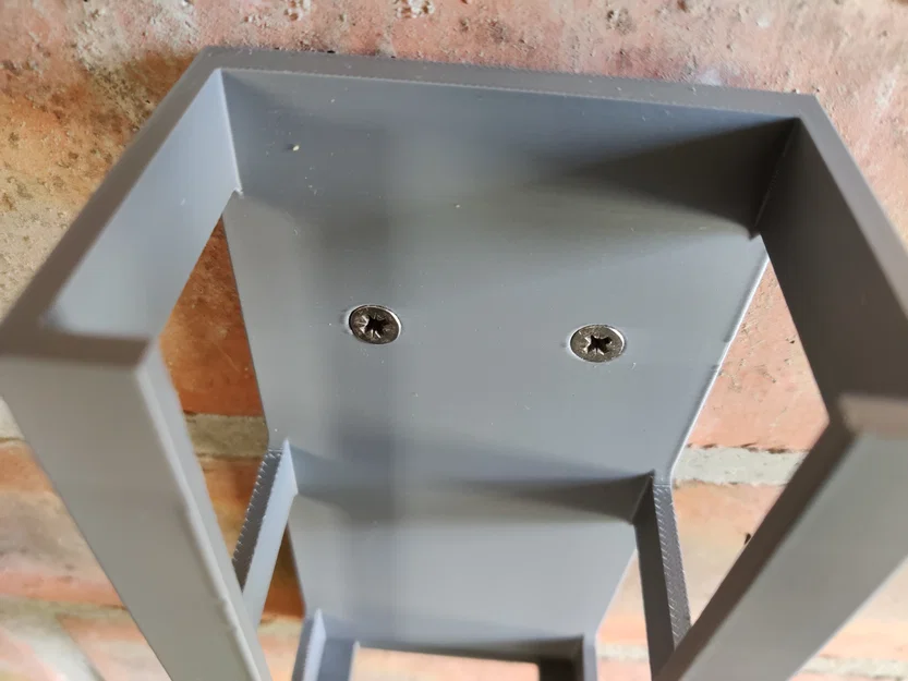 Giá Treo Sạc Xe Đạp Điện Lên Tường - Image 2