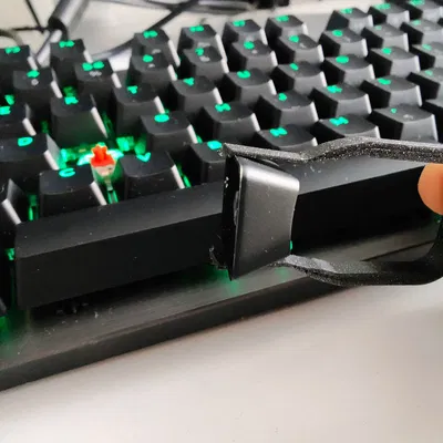 Dụng Cụ Gỡ Keycap Logitech