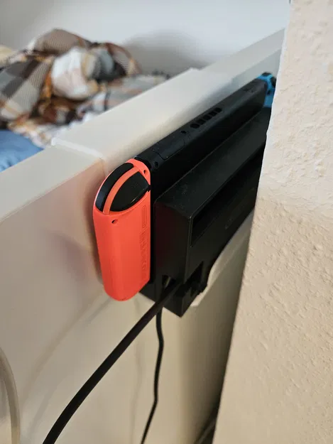 Giá đỡ Nintendo Switch cho giường MALM - Image 1