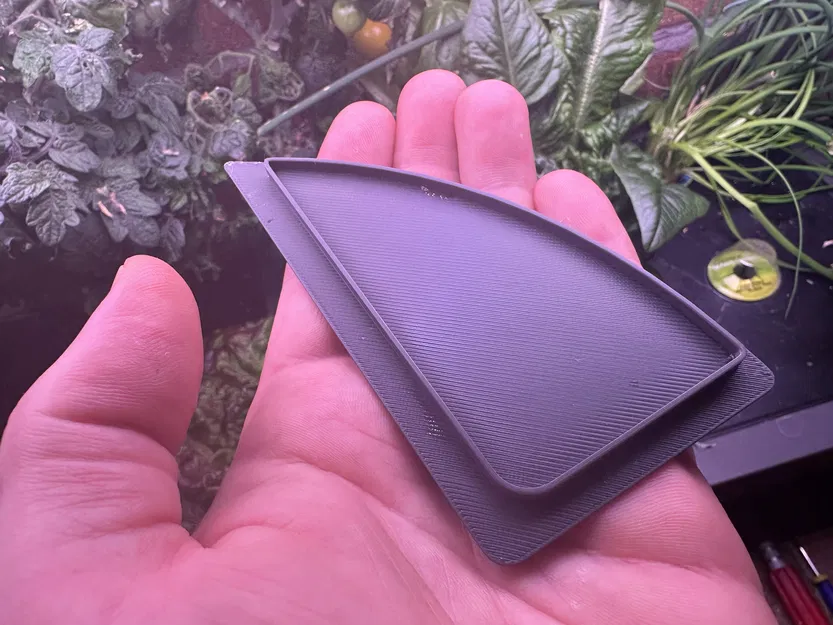 Nắp Đậy Cổng Nạp Cho Aerogarden Farm - Image 1