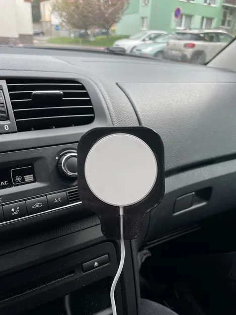 Giá Đỡ iPhone Magsafe Cho SKODA Fabia 2 - Image 3