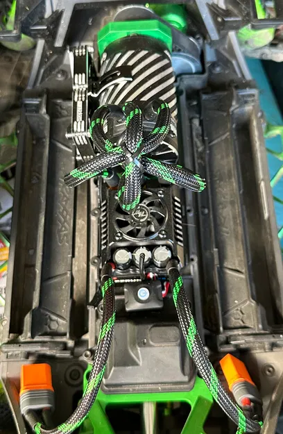 Đế gắn Hobbywing Max6 G2 cho Traxxas XRT - Image 1