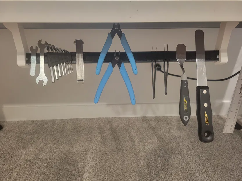 Giá đỡ dụng cụ nam châm dưới bàn - Image 1