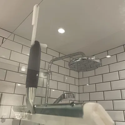 Móc treo gạt nước hoặc bông tắm cho vòi sen kính/nhựa (parametric)