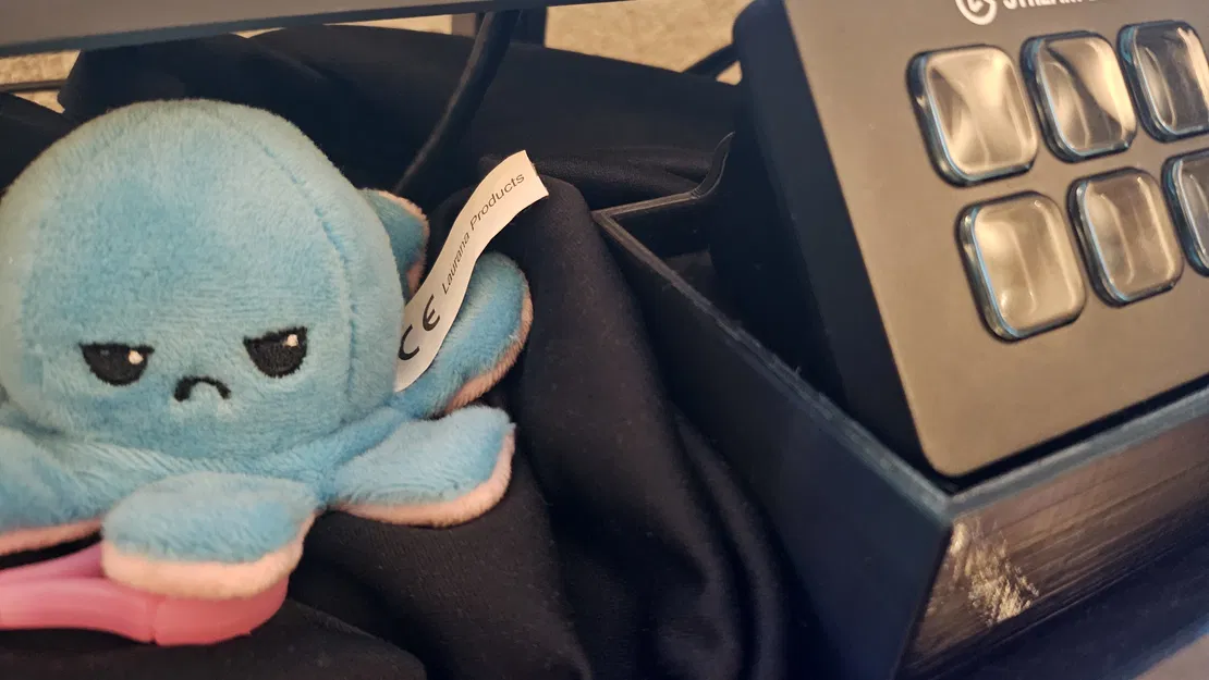 Chân Đế Tăng Chiều Cao StreamDeck Mini - Image 4