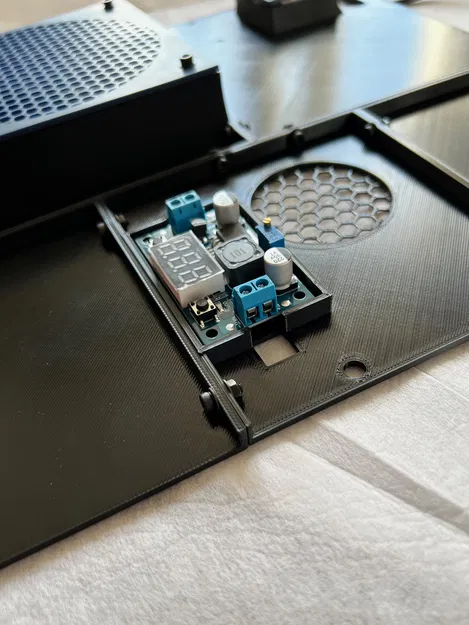 Tấm ốp lưng Flashforge Adventurer 5M (AD5M) Quietmode Chế Thêm Vỏ Buck Converter - Image 4