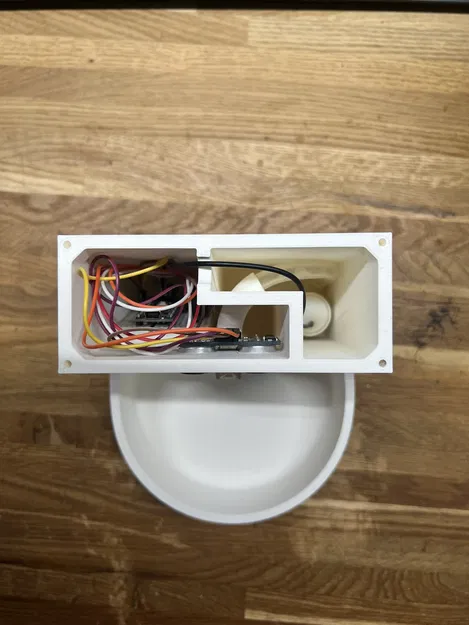 Máy Phun Nước Tự Động Cho Mèo - Image 7