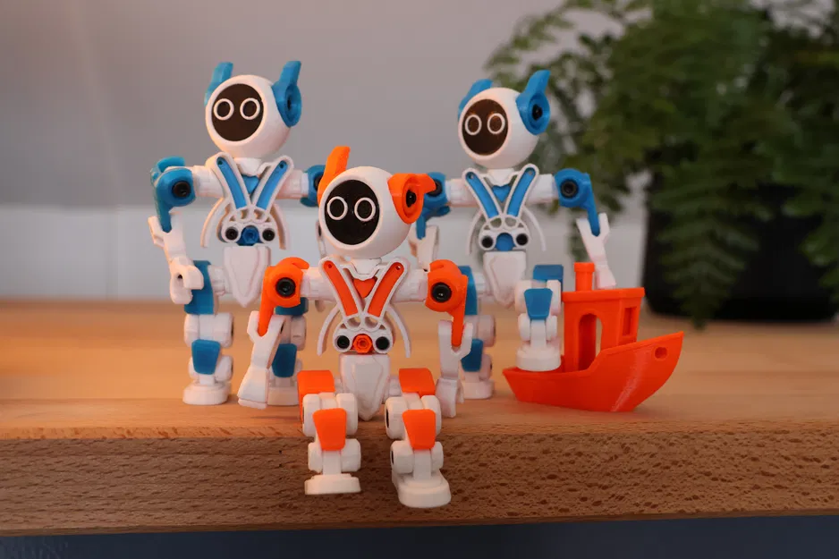 CLR1 - Người máy nhỏ nhắn Dễ thương V1 - Image 1