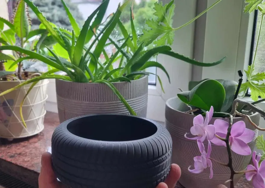 Chậu hoa hình lốp xe (BST TireStyle của Zeciortech) - Image 2