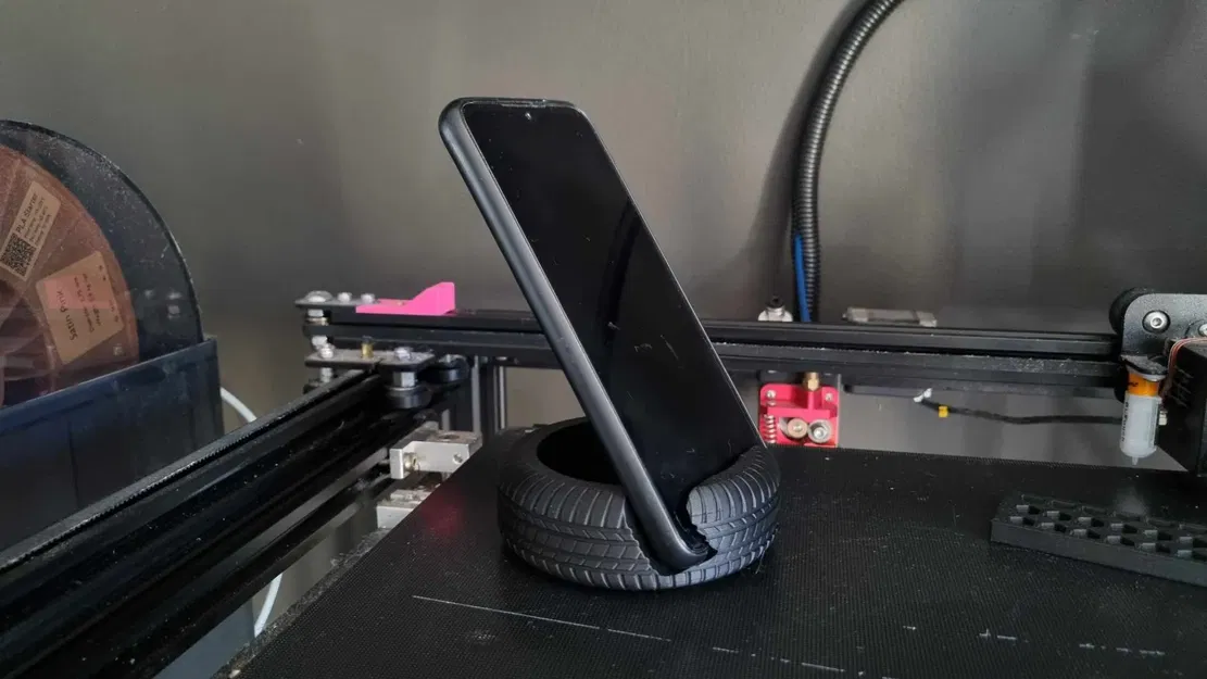 Chân đế điện thoại hình lốp xe (Bộ sưu tập TireStyle Zeciortech) - Image 7