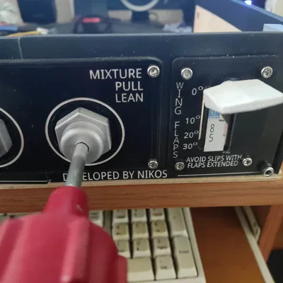 Bảng điều khiển Cessna DIY cho Flight Sim