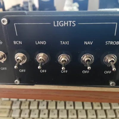 Bảng điều khiển Cessna DIY cho Flight Sim