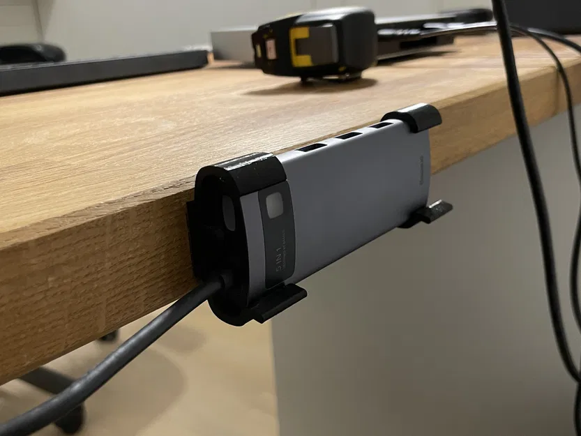 Giá đỡ Baseus 5 trong 1 USB-C Hub - Image 2