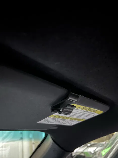 Kẹp Kính Râm Gắn Tấm Che Nắng Xe Hơi V2 - Image 2