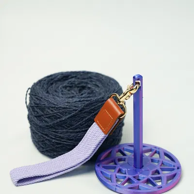 Giá Đỡ Len Đeo Tay Tiện Lợi