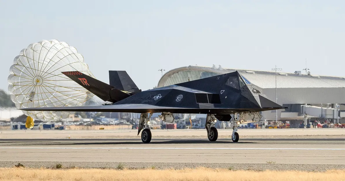 Máy bay tấn công tàng hình F-117 Nighthawk siêu nhỏ in một lần - Image 7