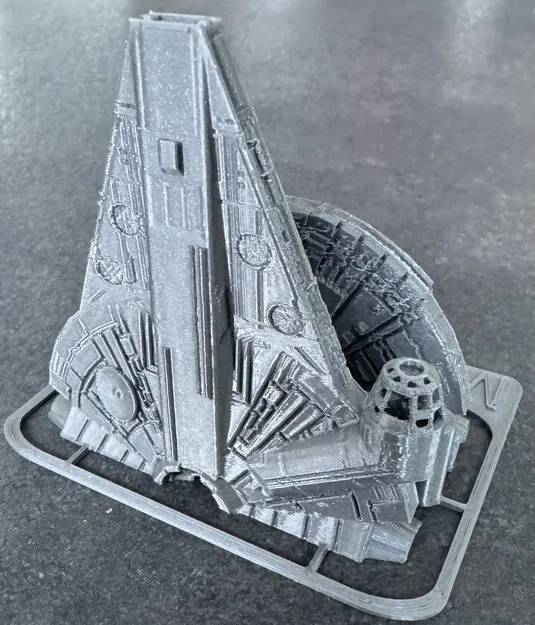 Mô hình thẻ Millennium Falcon - Image 4