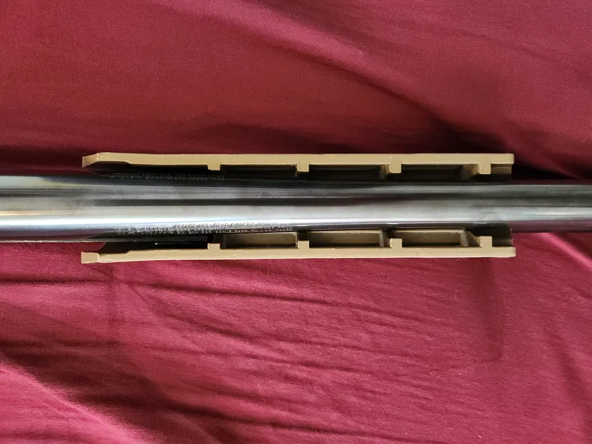 Ốp Lót Tay Magpush (Magpul) Chế Cho Ống Tiếp Đạn Mossberg 500 Dài 6 3/4 - Image 2