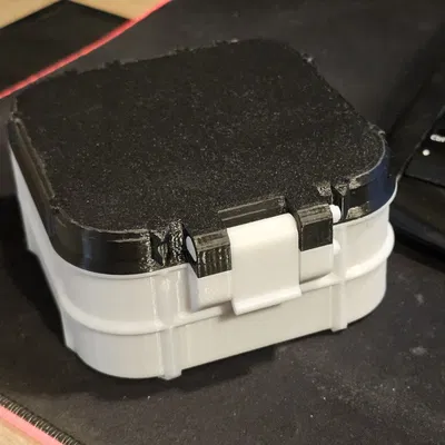 Hộp 10x10x5cm (không cần support, không cần ốc)