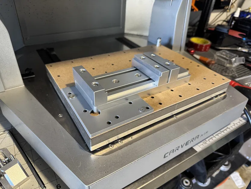 Dụng Cụ Căn Vuông Vise FoxAlien cho Carvera Air - Image 1