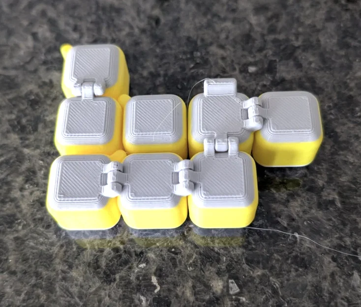 Khối Lập Phương Có Bản Lề của Bram - Image 1