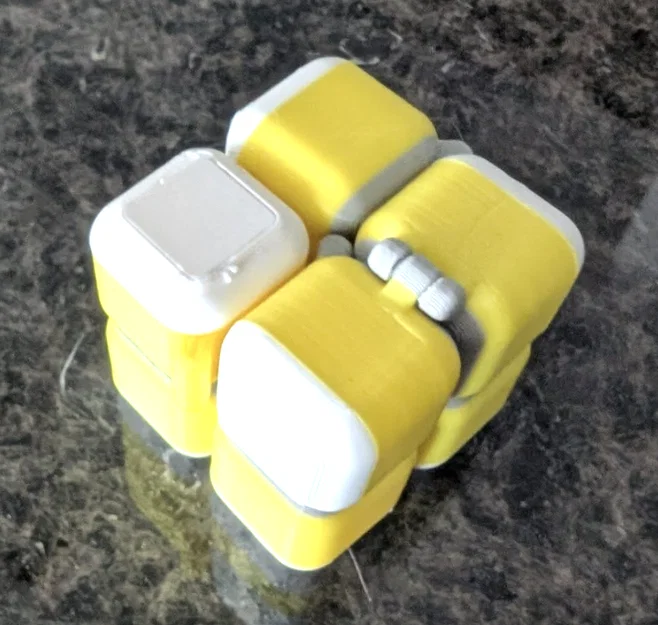 Khối Lập Phương Có Bản Lề của Bram - Image 2