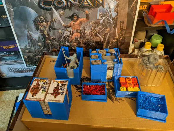 Bộ organizer/hộp đựng cho board game Conan (Monolith) có bọc bài + 2 expansion - Image 4
