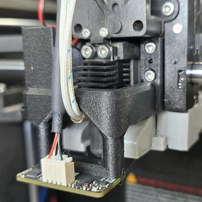 Giá đỡ Beacon3D cho Qidi Plus4