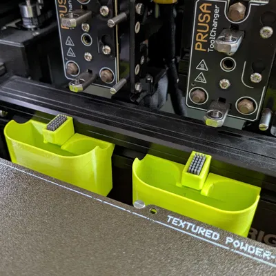 Chổi Vòi Phun & Thùng Rác Vệ Sinh Máy Prusa XL