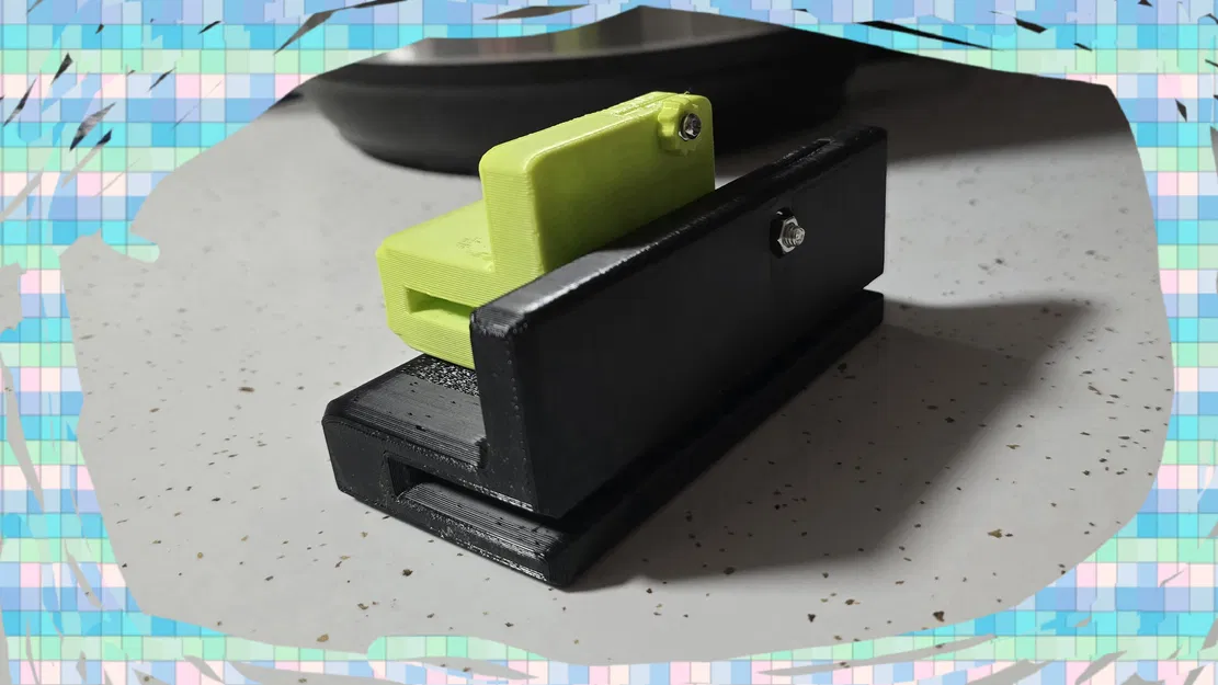 Dụng cụ cắt bìa carton Chonkified Cat Scratcher - Image 1