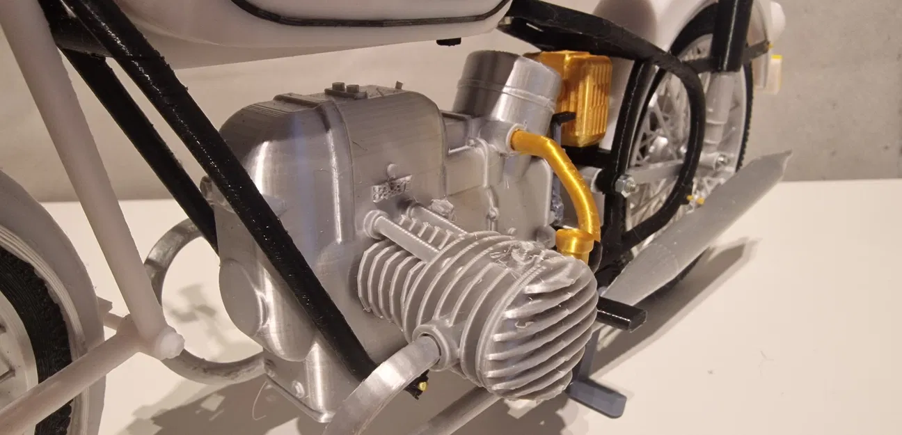 Mô hình xe máy BMW R60/2 1964 tỉ lệ 1:6 của Ed van der Heijden - Image 9