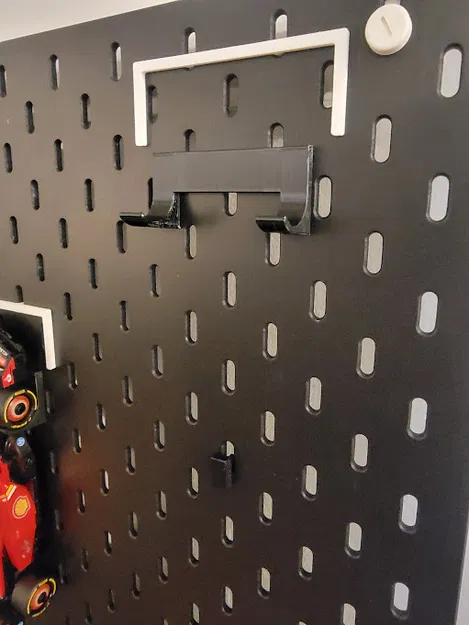 Kệ Treo Xe F1 Lego Speed Champions Lên Bảng SKÅDIS - Image 3