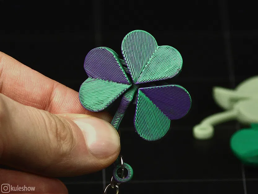 Móc Khóa Cỏ Ba Lá Dẻo - Image 3