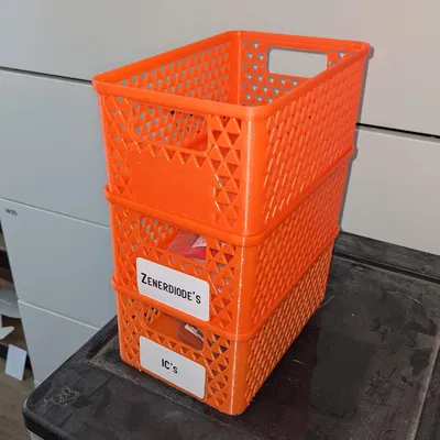 Hộp nhựa xếp chồng