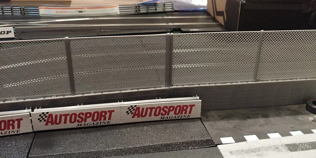 Tường chắn va chạm và Hàng rào cho Slot Car - Image 2