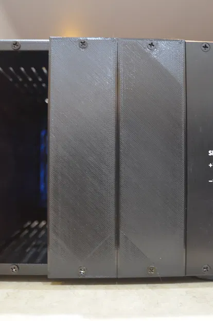 Khay âm thanh dòng 500 - Tấm bịt 1U - Image 1