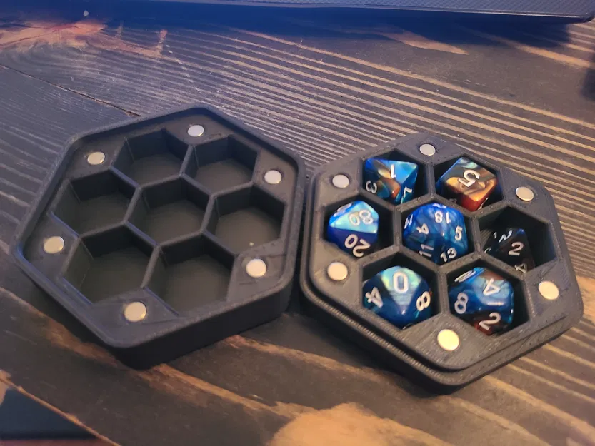 Hộp Đựng Xúc Xắc Lục Giác 6mm Nam Châm D&D - Image 1