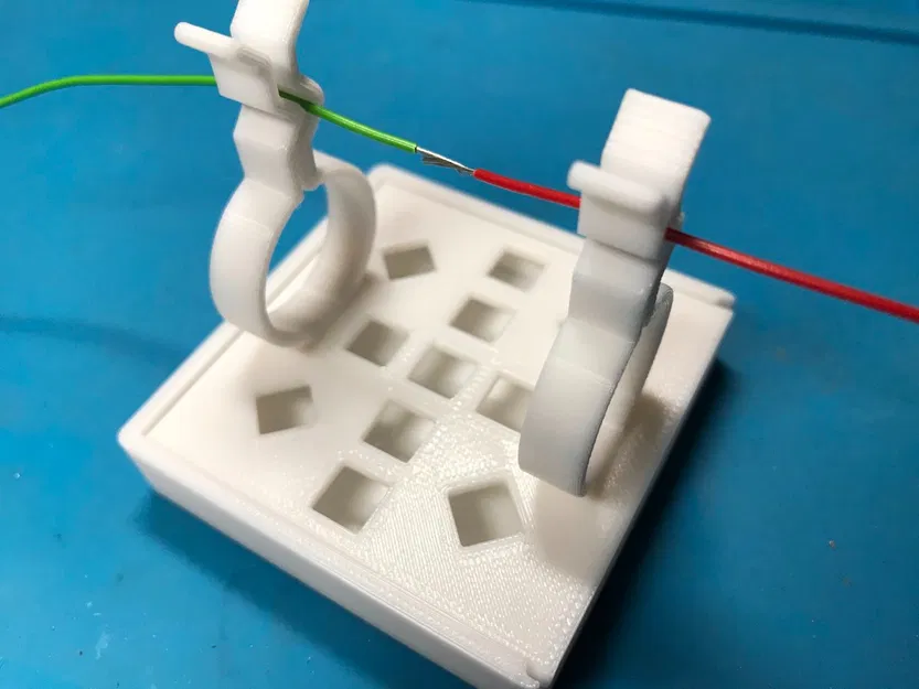 Dụng Cụ Hỗ Trợ Hàn Di Động - Image 1