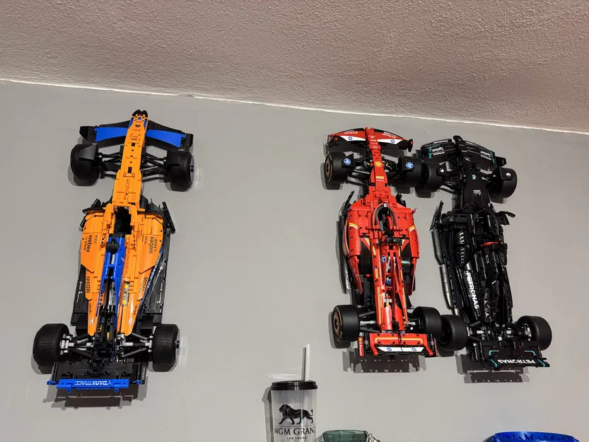 Giá treo tường Lego Technic Ferrari SF-24 F1 (42207) - Image 6