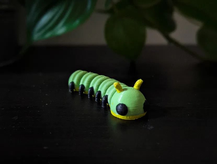 Móc Khóa Sâu Rô-bốt Dẻo - Image 2