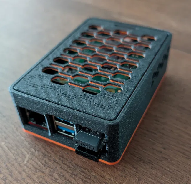 Vỏ Raspberry Pi 5 kèm bo mạch M.2 HAT+ - Image 3