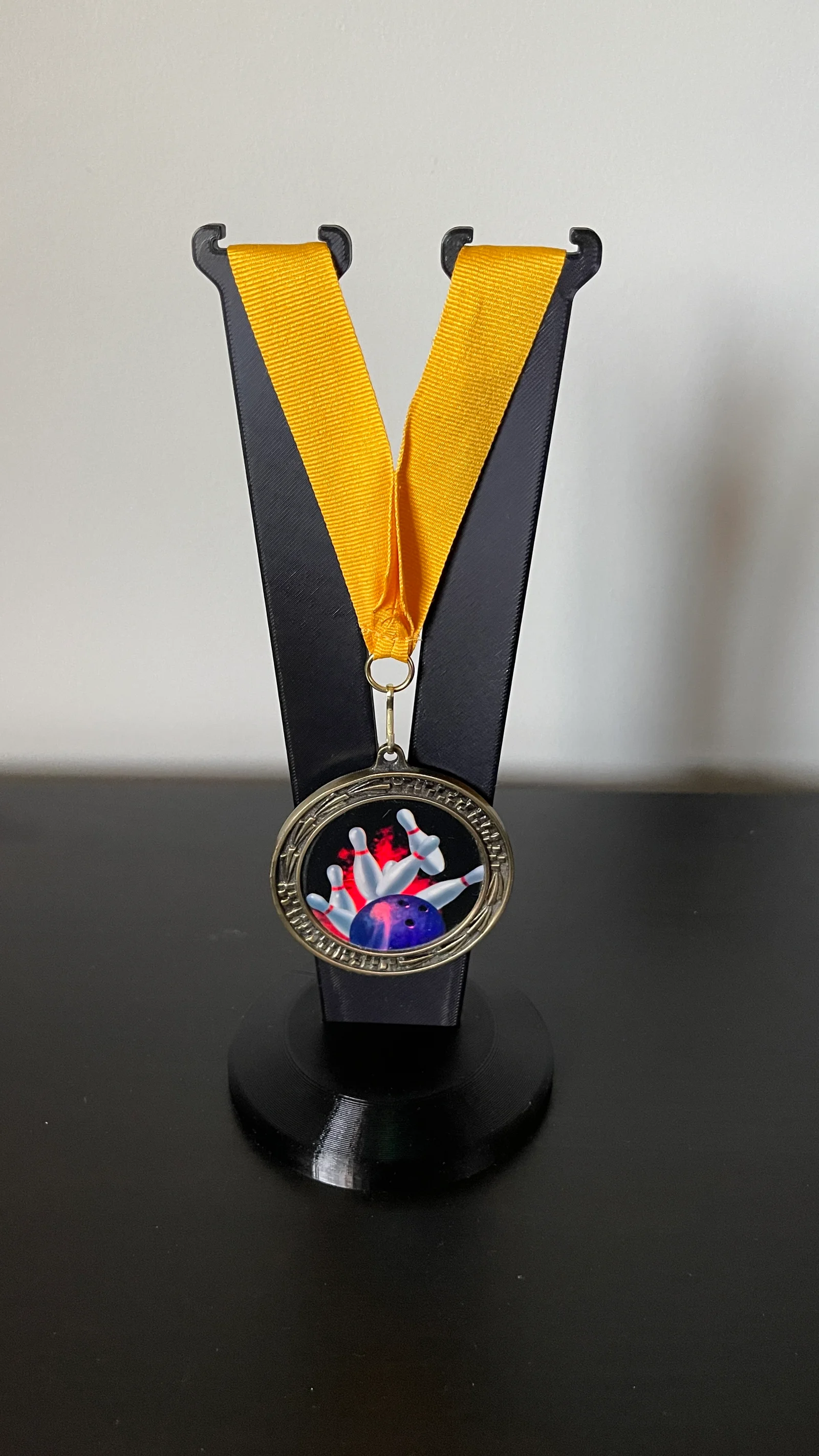 Giá Đỡ Huy Chương (Medal Stand) Gọn Gàng 1