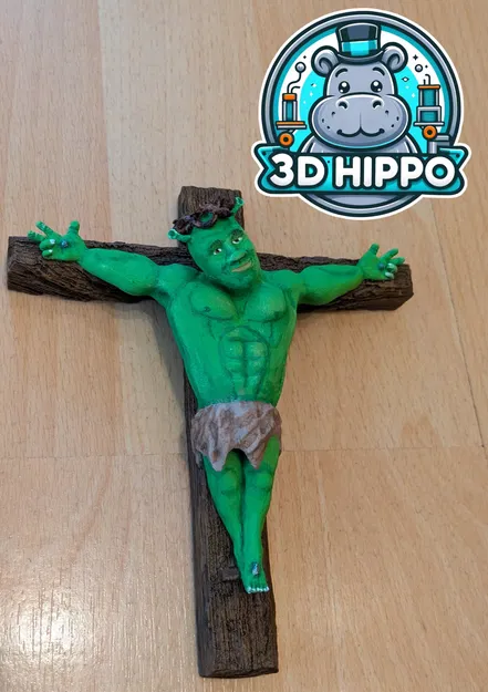 Shrek Bị Đóng Đinh Trên Thánh Giá - Image 4