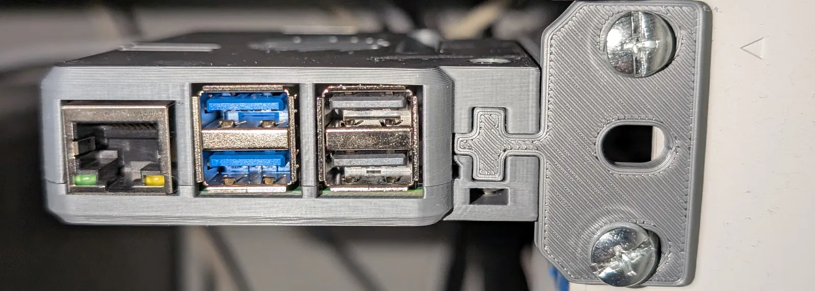 Vỏ Case Raspberry Pi 5 Gắn Rack Có Tùy Chọn PoE HAT và Quạt - Image 1