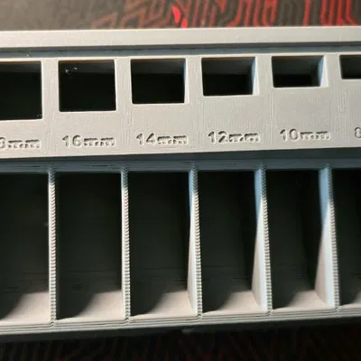 Tấm lót M3 Bolt Sorter Bao gồm 14mm (Khớp Gridfinity)