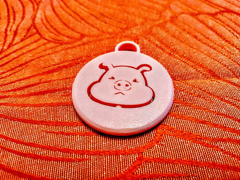 Móc Khóa Lợn May Mắn Đồng Xu Cho Đêm Giao Thừa - Image 1