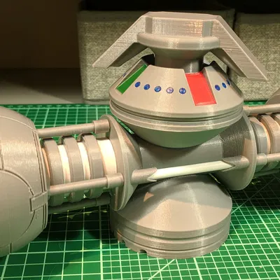 Máy phát điện Naquadah từ Stargate SG-1