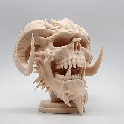 Tượng Đầu Lâu Quỷ Sừng