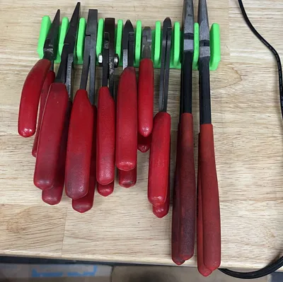 Kệ Gridfinity đựng 9 kìm